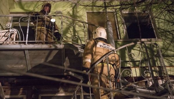 Пожар в двухэтажном жилом доме. Архивное фото