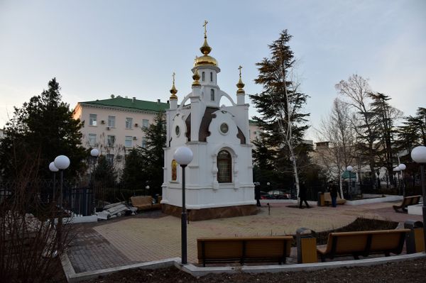 Часовня в честь святых царственных страстотерпцев государя Николая II и его семьи, расположенная возле прокуратуры Республики Крым 