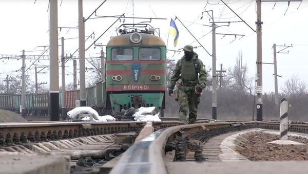 Захваченный радикалами поезд в Донецкой области. 14 марта 2017 года Захваченный радикалами поезд в Донецкой области. 14 марта 2017 года