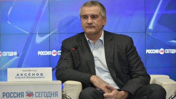 Глава Республики Крым Сергей Аксенов в мультимедийном пресс-центре МИА Россия сегодня в Симферополе Глава Республики Крым Сергей Аксенов в мультимедийном пресс-центре МИА Россия сегодня в Симферополе