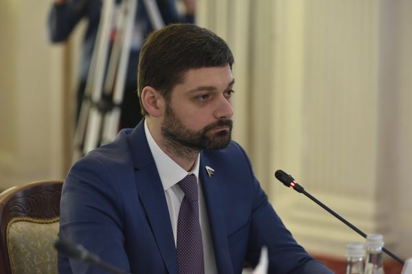 Депутат Государственной Думы РФ Андрей Козенко на заседании Интеграционного комитета Россия - Донбасс в Ливадийском дворце (Ялта) Депутат Государственной Думы РФ Андрей Козенко на заседании Интеграционного комитета Россия - Донбасс в Ливадийском дворце (Ялта)
