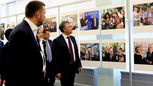 Выставка Крымская весна в честь годовщины возвращения полуострова в состав России, организованная в здании Государственной Думы Выставка Крымская весна в честь годовщины возвращения полуострова в состав России, организованная в здании Государственной Думы