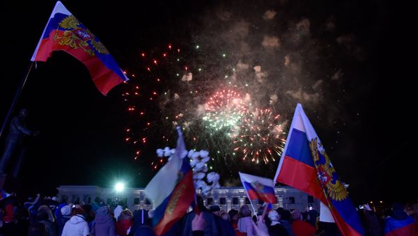 Салют в Симферополе в честь третьей годовщины воссоединения Крыма с Россией