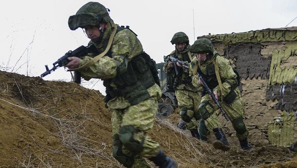Военнослужащие вооруженных сил России. Архивное фото