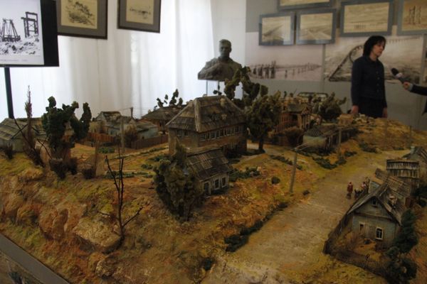 Выставка Крымский мост. Фантастическая реальность в Керчи. Макет района Цементная Слободка в Керчи Выставка Крымский мост. Фантастическая реальность в Керчи. Макет района Цементная Слободка в Керчи