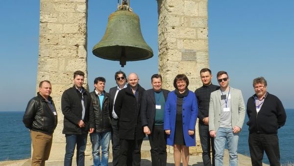 Делегация предпринимателей и политиков из Германии посетила музей-заповедник Херсонес Таврический Делегация предпринимателей и политиков из Германии посетила музей-заповедник Херсонес Таврический