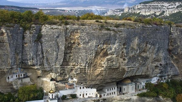 Свято-Успенский мужской монастырь в Бахчисарайском районе в Крыму