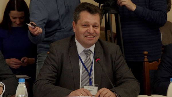 Депутат региона Оснабрюк, председатель фракции левых в парламенте города Квакенбрюка Андреас Маурер Депутат региона Оснабрюк, председатель фракции левых в парламенте города Квакенбрюка Андреас Маурер