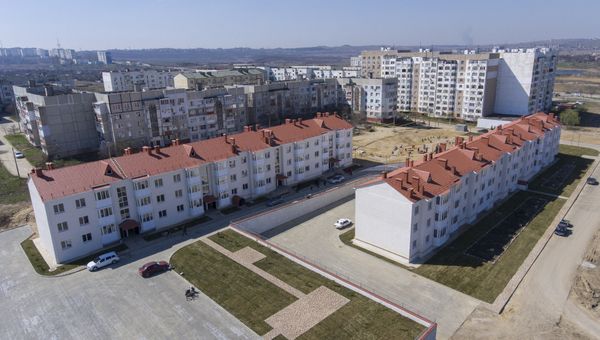 Новые дома для переселенцев из зоны строительства моста через Керченский пролив