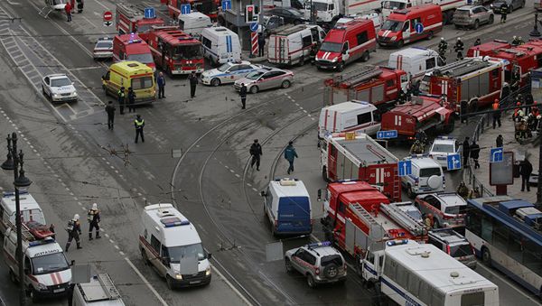 Ситуация у станции метро Технологический институт в Санкт-Петербурге, где 3 апреля 2017 года произошли взрывы