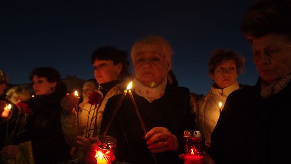 Акция памяти в Симферополе в связи с трагическими событиями в Санкт-Петербурге