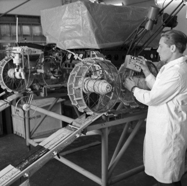 Проверка ходовой части «Лунохода-1»