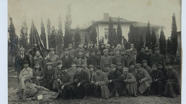 Коллективная фотография сотрудников Крым ЧК