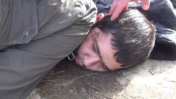 Сотрудники ФСБ задерживают одного из организаторов террористического акта в метро Санкт-Петербурга Аброна Азимова