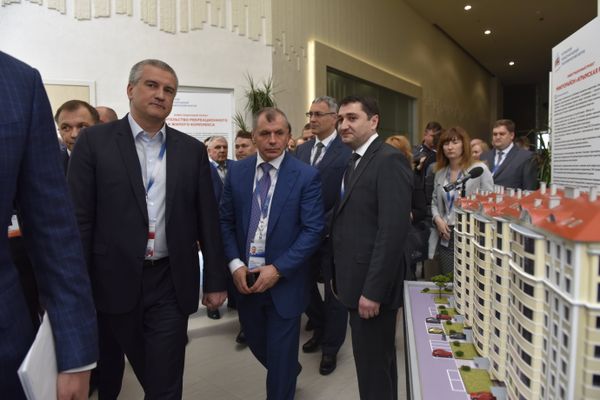 Выставка инвестиционного потенциала Республики Крым Крым. Территория новых возможностей на ЯМЭФ-2017