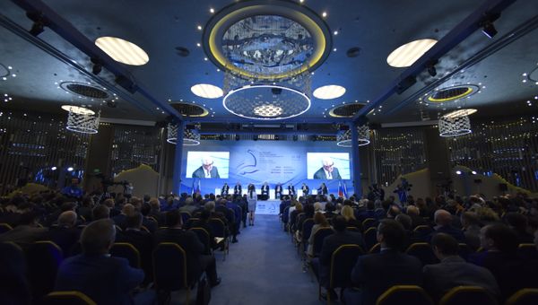 Ялтинский международный экономический форум в Крыму. День второй