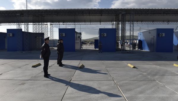 В порту Керчь Керченской паромной переправы открыли новую накопительную площадку для автомобилей