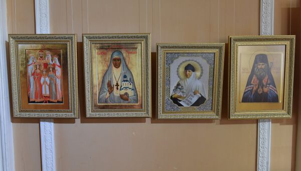 Выставка Русская православная церковь и Дом Романовых после Революции 1917 года (1917-2016) в Центральном музее Тавриды в Симферополе