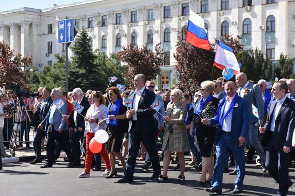 Праздник весны и труда в Симферополе. 1 мая 2017