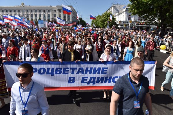 Праздник весны и труда в Симферополе. 1 мая 2017