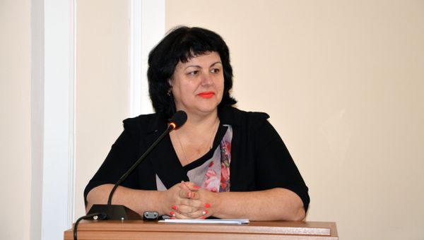 Начальник управления образования администрации Симферополя  Татьяна Сухина 