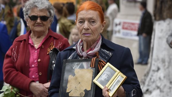 Шествие Бессмертного полка в Симферополе