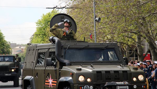 Военный парад в Севастополе