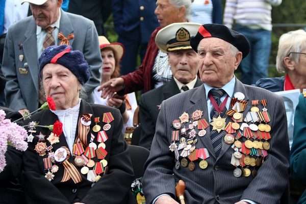 Ветераны Великой Отечественной войны на военном параде в Севастополе 
