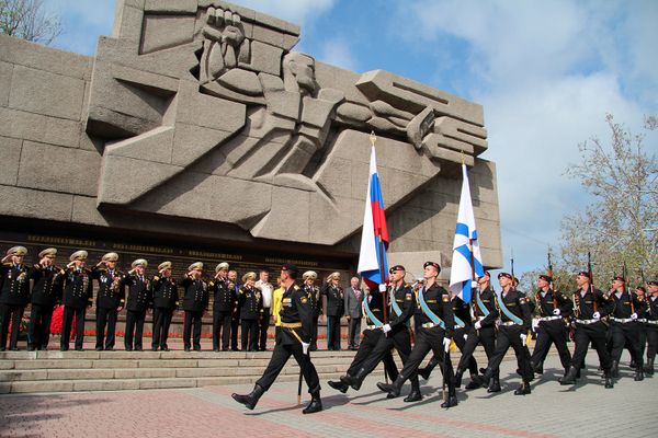 Военный парад в Севастополе Военный парад в Севастополе