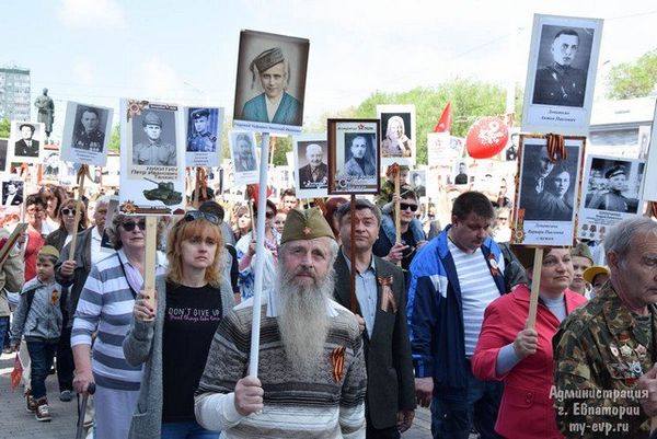  Шествие Бессмертного полка в Евпатории 