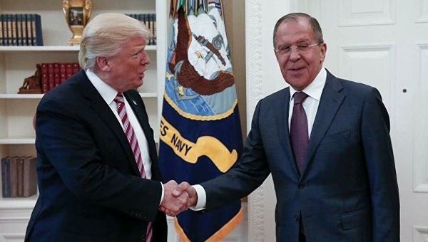 Встреча президента США Дональда Трампа и министра иностранных дел России Сергея Лаврова в Вашингтоне. 10 мая 2017