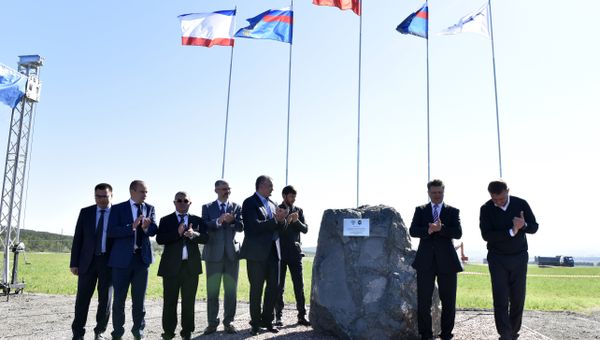 Торжественное мероприятие по закладке памятного камня, символизирующего начало работ по строительству трассы Таврида