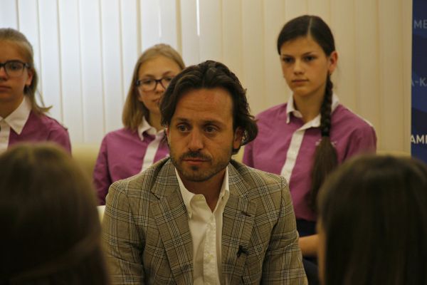 Большое интервью директора МДЦ Артек Алексея Каспржака с воспитанниками центра