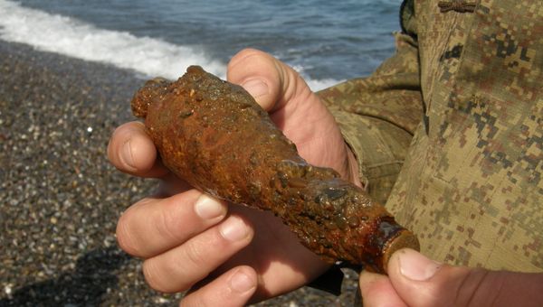 Спасатели нашли минометные мины времен Великой отечественной войны возле пляжа в Крыму Спасатели нашли минометные мины времен Великой отечественной войны возле пляжа в Крыму