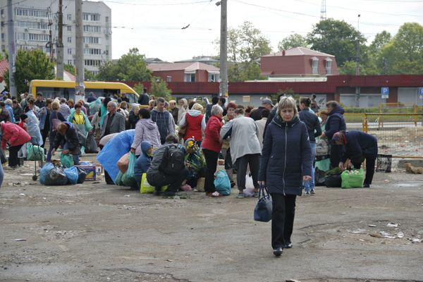 Рейд по борьбе с несанкционированной торговлей в Симферополе Рейд по борьбе с несанкционированной торговлей в Симферополе