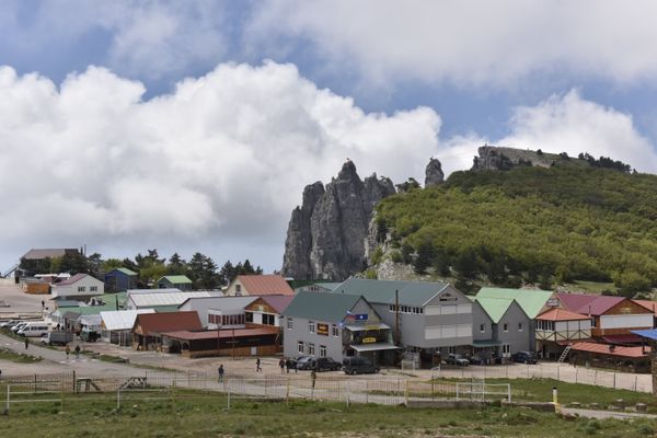 Демонтаж самостроев на плато Ай-Петри