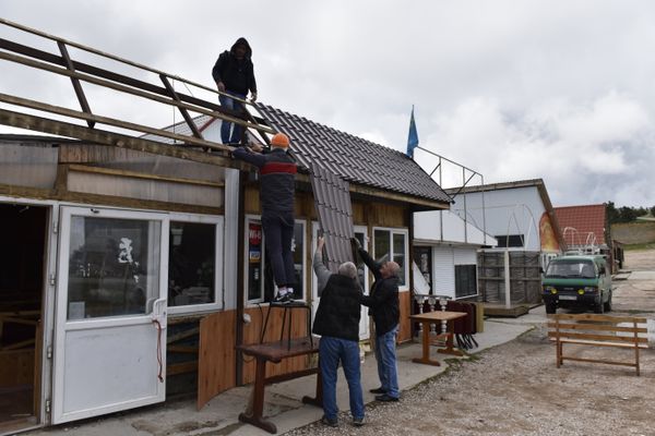 Демонтаж самостроев на плато Ай-Петри
