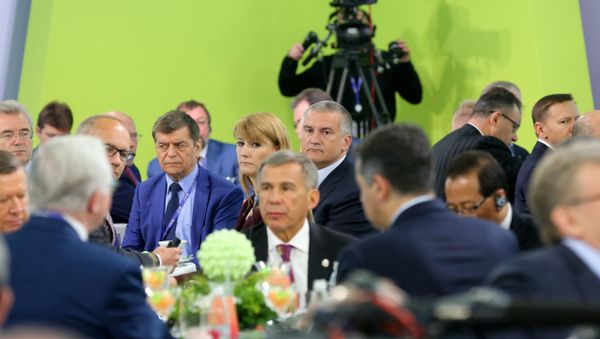 Глава Крыма Сергей Аксенов в составе крымской делегации принимает участие в XXI ПМЭФ