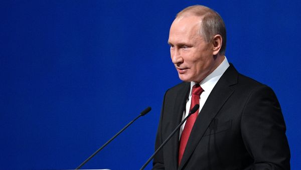 Президент РФ В. Путин на XXI Петербургском международном экономическом форуме. День второй