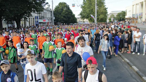 Праздничное шествие по случаю 233-летия основания Симферополя