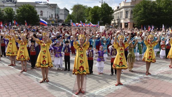 День России в Симферополе. 2017 год