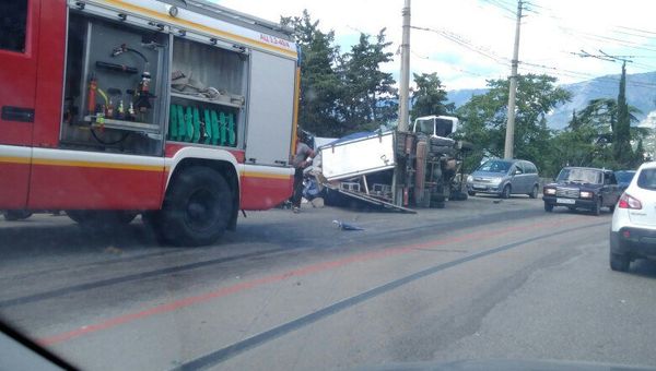 ДТП с автобусом и грузовиком под Ялтой