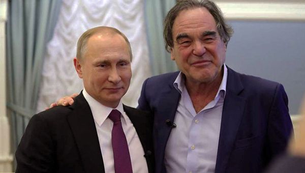 Кадр из фильма режиссера Оливера Стона Интервью с Путиным