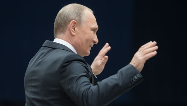 Президент РФ В. Путин ответил на вопросы журналистов