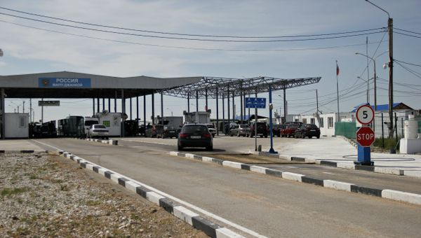 Пункт пропуска Джанкой на границе России и Украины
