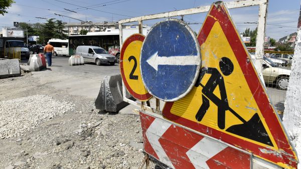 Работы по реконструкции улицы Козлова в районе Центрального рынка Симферополя