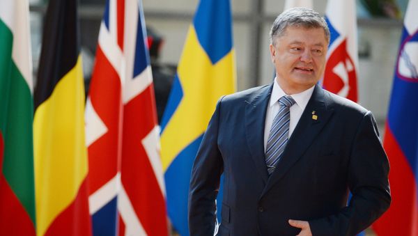 Президент Украины Петр Порошенко во время встречи с председателем Европейского совета Дональдом Туском в Брюсселе. 22 июня 2017. Архивное фото Президент Украины Петр Порошенко во время встречи с председателем Европейского совета Дональдом Туском в Брюсселе. 22 июня 2017. Архивное фото