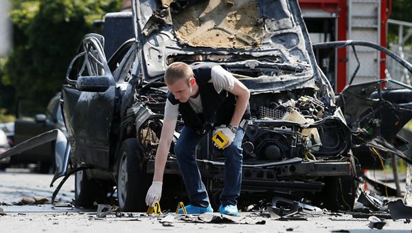 Автомобиль Mercedes в Соломенском районе Киева после взрыва. 27 июня 2017 Автомобиль Mercedes в Соломенском районе Киева после взрыва. 27 июня 2017