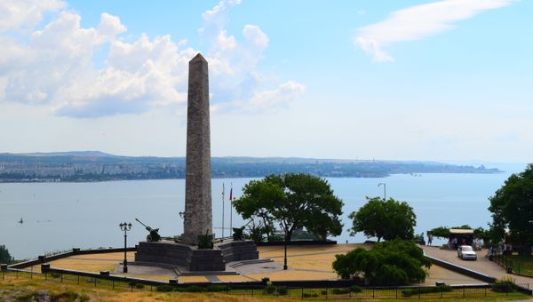 Обелиск Славы на горе Митридат в Керчи