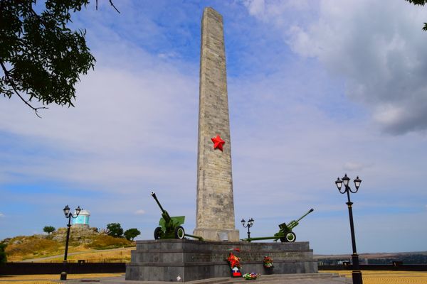 Обелиск Славы на горе Митридат в Керчи